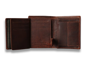 Woodbridge Men's Trifold Brown Oily Leather Wallet